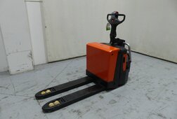 Vysokozdvižný vozík produkt dny použité techniky 1