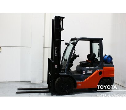 TOYOTA 02-8FGF30 2007021680
