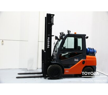 TOYOTA 02-8FGJF35 1803000678
