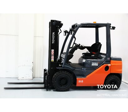 TOYOTA 56-8FD25F 2207014698