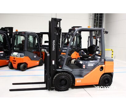 TOYOTA 56-8FD25F 2211006584