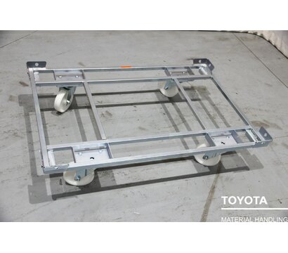 BT FULL PALLET DOLLY 0000007149