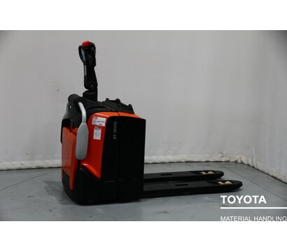 TOYOTA LPE200 1805020183