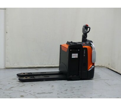 TOYOTA LPE200 1810010668