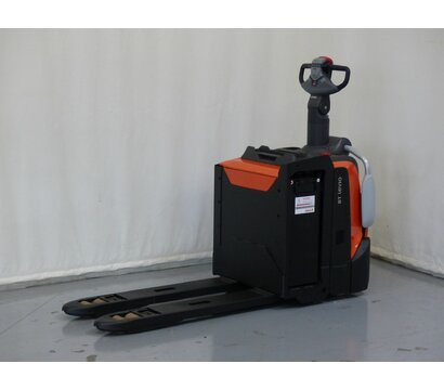 TOYOTA LPE200 1810010636