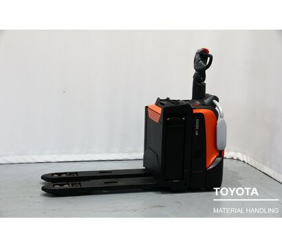 TOYOTA LPE200 2209042721