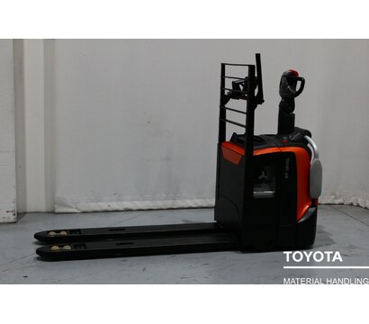 TOYOTA LPE250 2003052094