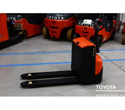 TOYOTA LWE180 2012009166