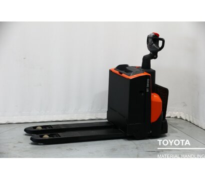 TOYOTA LWE200 1907947642