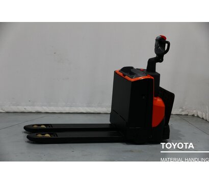 TOYOTA LWE200 2003056156