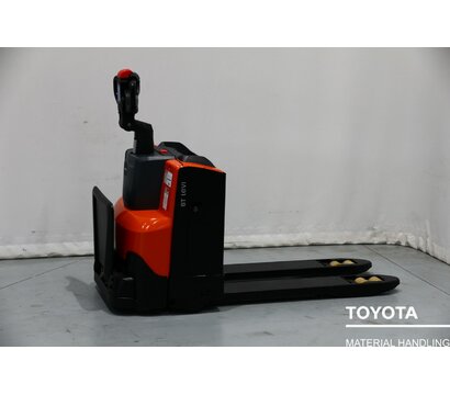 TOYOTA LWE200 2003056160