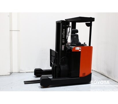 TOYOTA RRE120B 1902002541