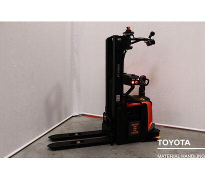 TOYOTA SAE160 2606023641