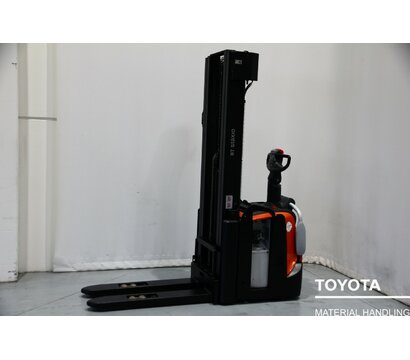 TOYOTA SPE140L 1812035520