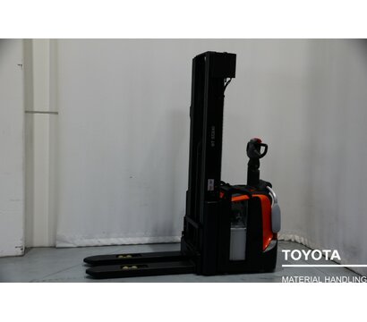 TOYOTA SPE140L 1907966432