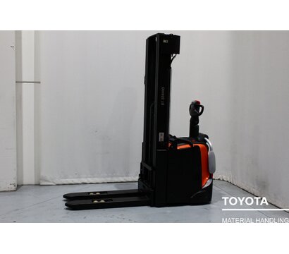 TOYOTA SPE140L 2101015060