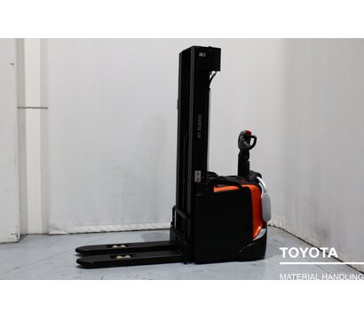 TOYOTA SPE160 2010029405