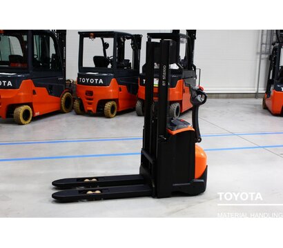 TOYOTA SWE100 1904031319