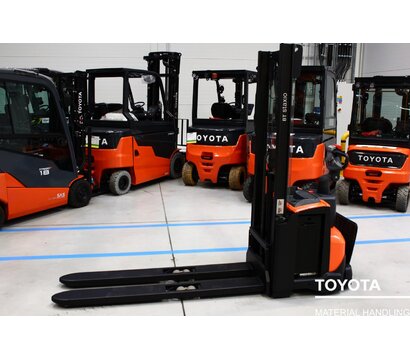 TOYOTA SWE120 2210018585