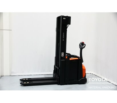 TOYOTA SWE145L 2311025802