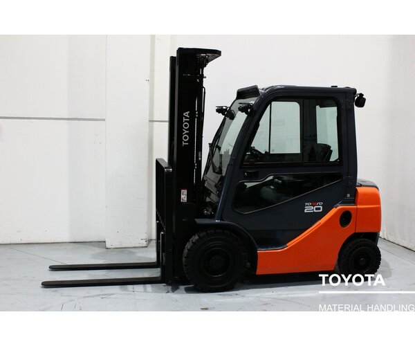 TOYOTA 02-8FDF20 1611030047