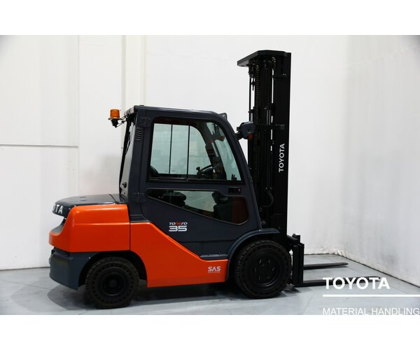 TOYOTA 02-8FDJF35 1807022294