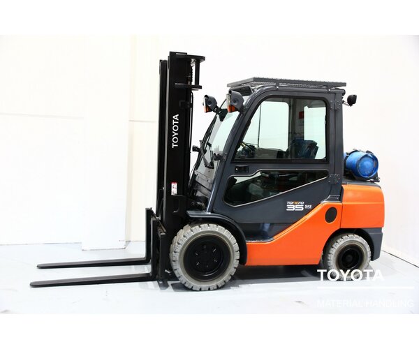 TOYOTA 02-8FGJF35 1412021827