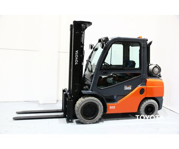 TOYOTA 02-8FGJF35 1602015806