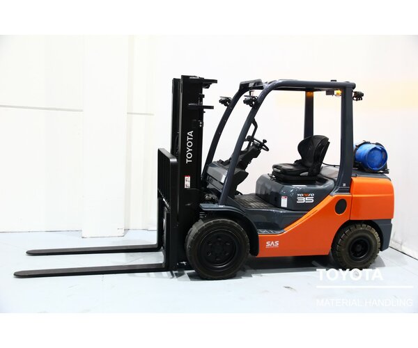 TOYOTA 02-8FGJF35 1607016658