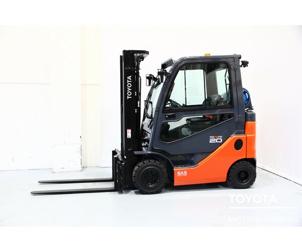 TOYOTA 02-8FGKF20 2206001000