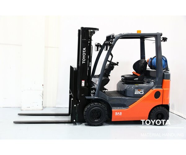 TOYOTA 02-8FGKF20 2206001210