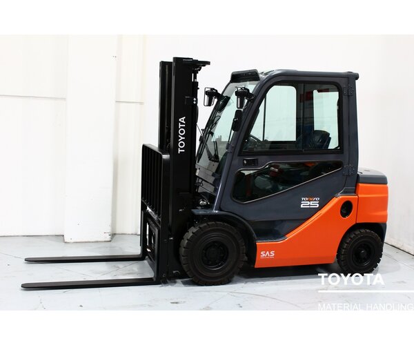 TOYOTA 52-8FDF25 2204007096