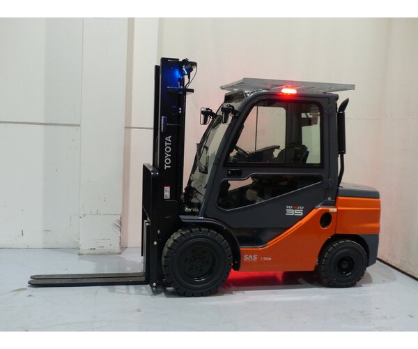 TOYOTA 52-8FDJF35 2105009072