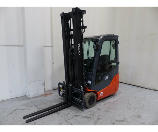 TOYOTA 8FBEK18T 1712000063 TOYOTA 8FBEK18T 1712000063