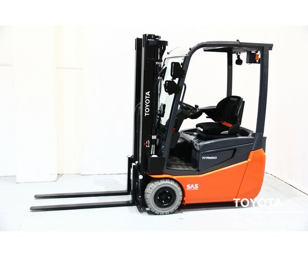 TOYOTA 8FBES15T 2401025220