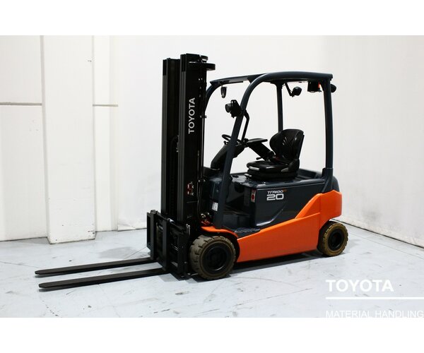 TOYOTA 8FBM20T 1904001100