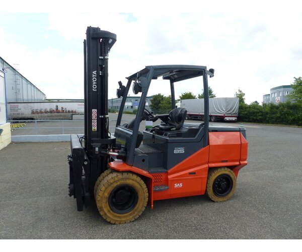 TOYOTA 8FBMHT85 1601016332