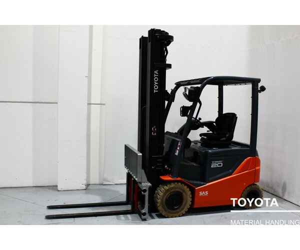 TOYOTA 8FBMKT20 2007021435