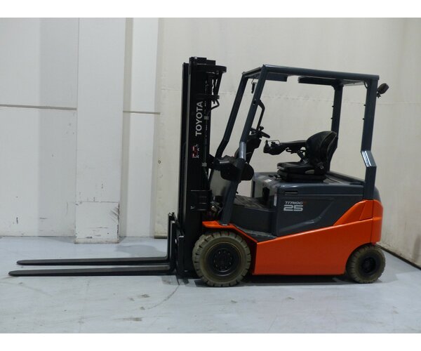 TOYOTA 8FBMKT25 1605015683