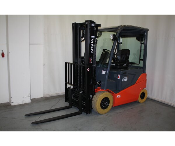 TOYOTA 8FBMKT25 1701000548