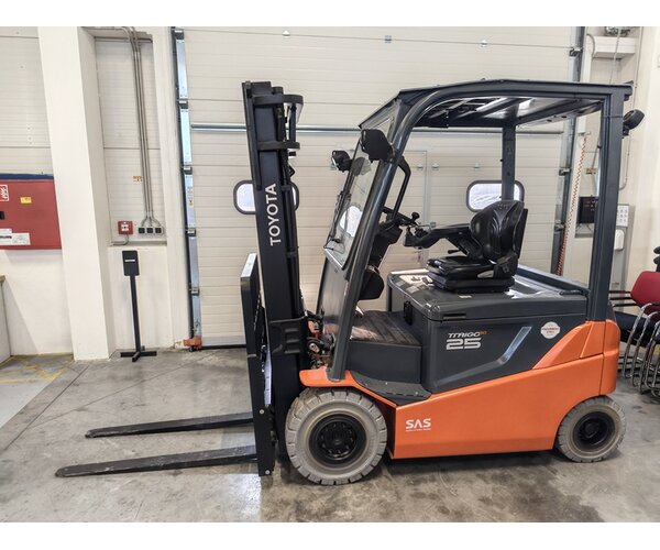 TOYOTA 8FBMT25 1804003761