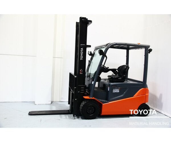 TOYOTA 8FBMT35 1812028361