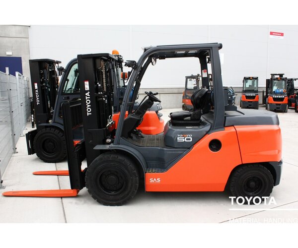 TOYOTA 8FG50N 2005025384