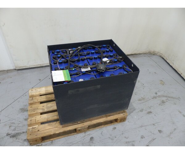 HAWKER BA-48/630-8FBE20T 2104041387