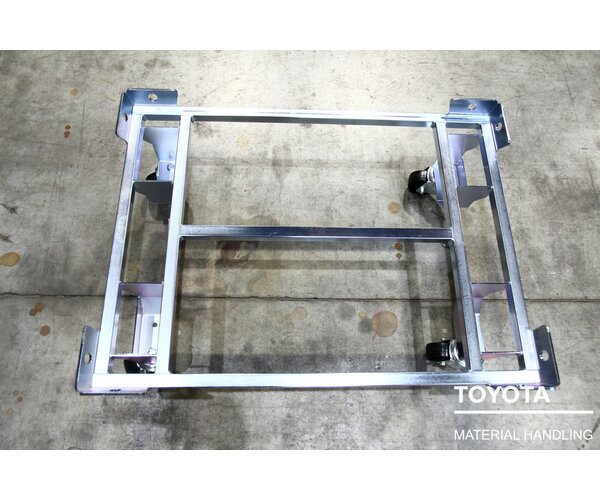 BT HALF PALLET DOLLY 800X600 2306029056