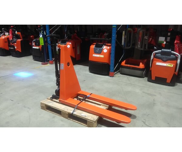 TOYOTA HHM100 1809020292