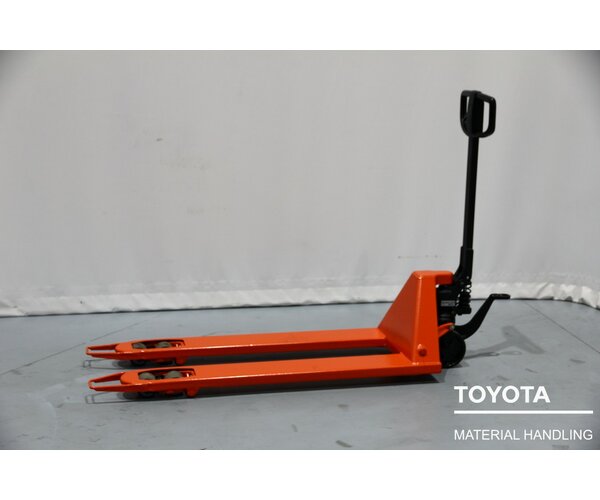 TOYOTA LHM230 LOKOMOTIVA 1905040187