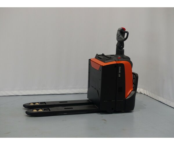 TOYOTA LPE200 1807013979