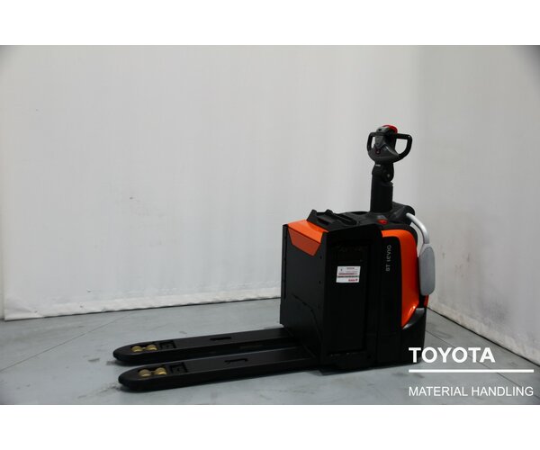 TOYOTA LPE200 1810010662