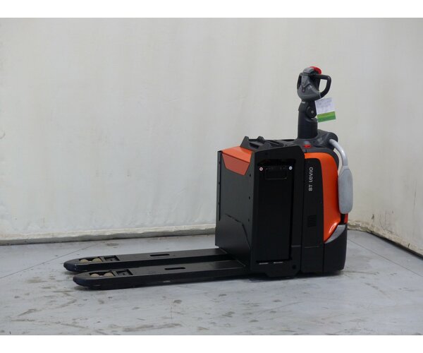 TOYOTA LPE200 1810010642